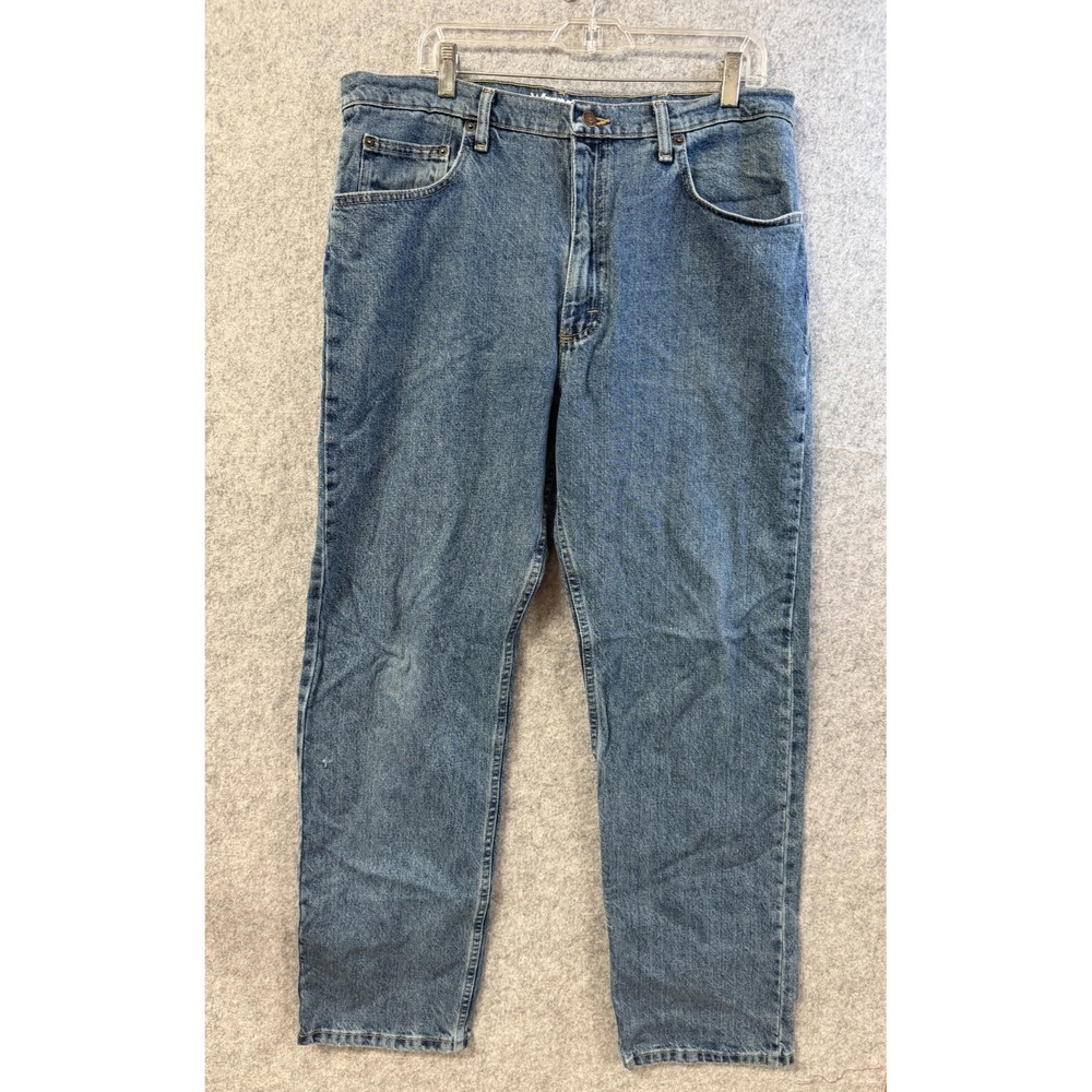 Wrangler Relaxed Fit Straight Leg Medium Wash Men's Size 36x 32